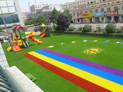 幼兒園草坪
